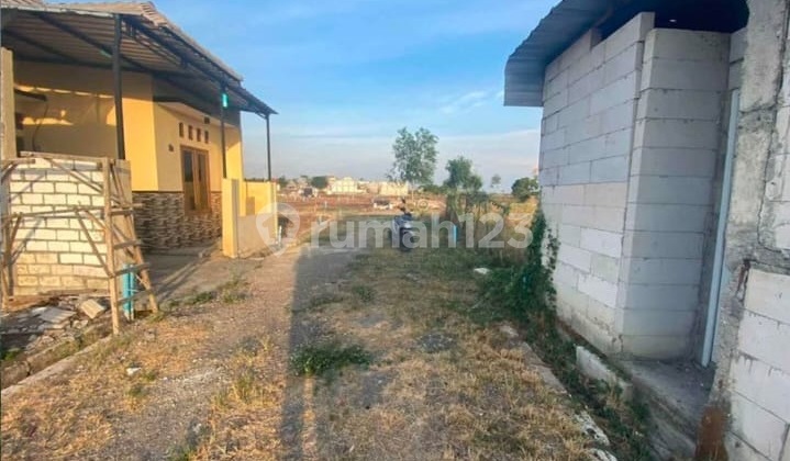 Domas Menganti Gresik Land for sale, cheap, fast, ready to build, size 100 m2. Domas Menganti Gresik Land for sale, cheap, fast, ready to build, size 100 m2.