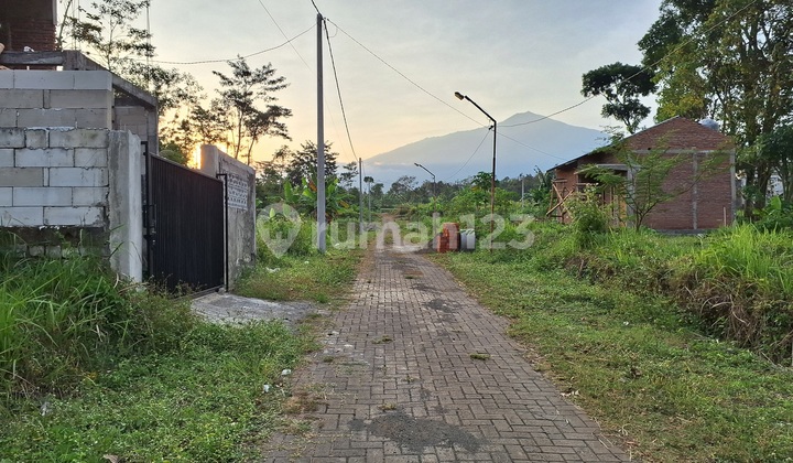 Tanah kavling Ketindan Lawang Savana Hill Pemandangan Pegunungan