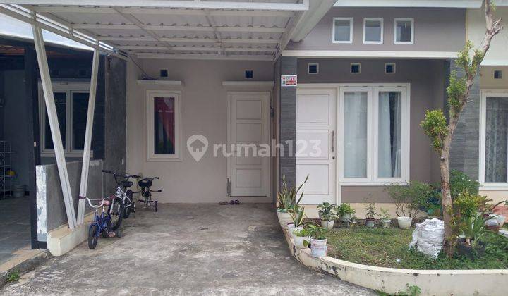 Rumah mjnimalis siap 2 lantai alamanda residence  graha raya 1