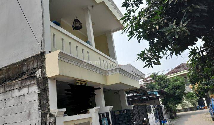 Turun harga Rumah 3 lantai siap huni Taman Royal strategis ke stasiun dan tol kunciran 1