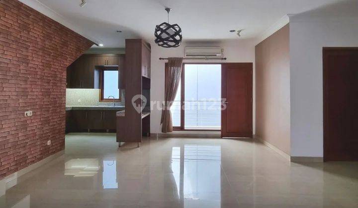 Rumah 3 Lantai Bagus Semi Furnished SHM di Cipete, Jakarta Selatan 2