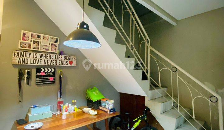 Rumah 2 Lantai Furnished Dekat ke Pondok Indah di Jl terogong  2