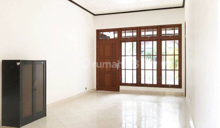 Rumah Besar di Wr Supratman Denpasar Timur 5