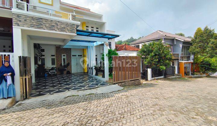 Rumah mewah 3 lantai imam Bonjol bandar Lampung 2