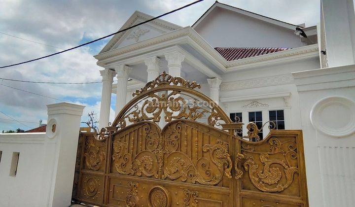 Rumah mewah kolam renang tanjung karang bandar Lampung  1