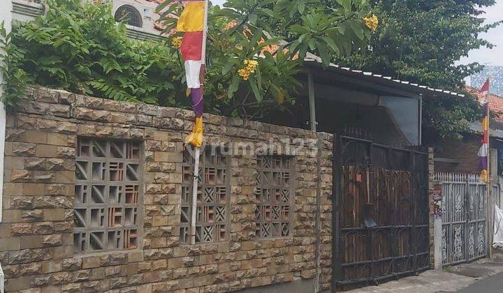 Rumah 2 Lantai Menteng Atas Jalan Lebar Strategis Jarang Ada