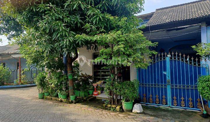 Rumah 2 Lantai Pojok MURAH POLL Tanah LUAS dekat Wage di Sidoarjo 2