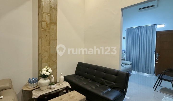 Ready-to-Occupy House in a Housing Complex 2