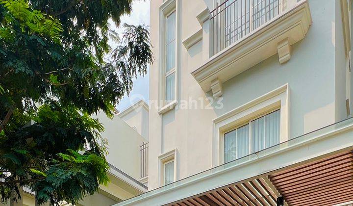 Rumah Mewah Siap Huni Dalam Townhouse Lokasi Strategia 1