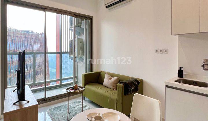  1 Bedroom + 1 Study Unit. New & Furnished South Quarter 2