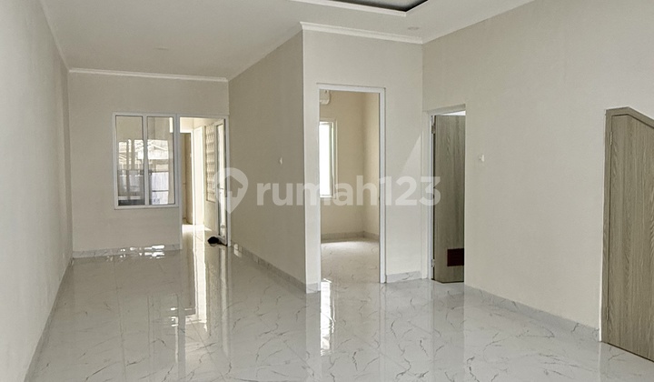 Rumah Baru Siap Huni di Cireunde