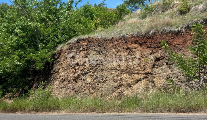 Tanah Premium dengan View Laut serta Sunset Terbaik. Cocok untuk Hotel & Resort Mewah Tanah Premium dengan View Laut serta Sunset Terbaik. Cocok untuk Hotel & Resort Mewah