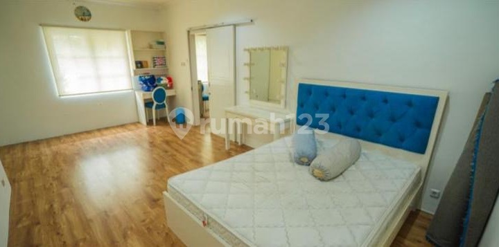 Rumah Minimalis Dilengkapi Kolam Renang Dalam Komplek Perumahan 2