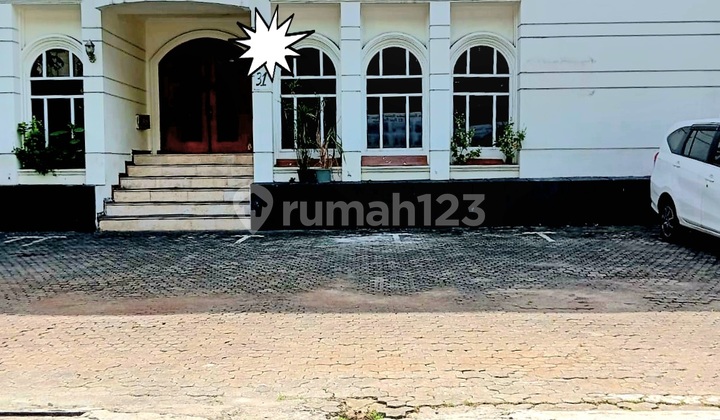Rumah Mewah Di Lokasi Strategis Kebayoran Baru