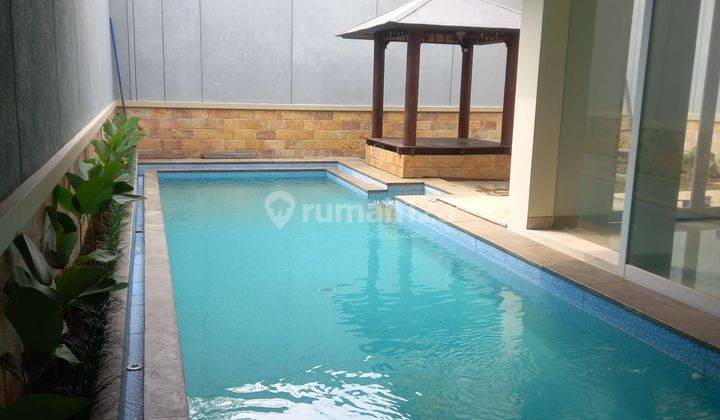 Rumah Cantik 2 lantai SHM dalam townhouse Pejaten Barat 2