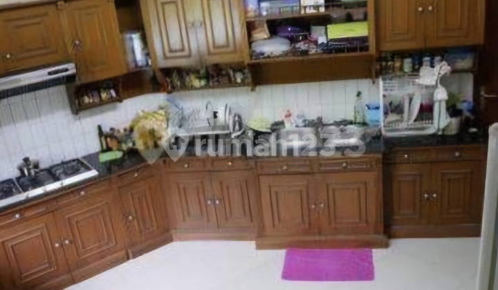 Single-Story House with SHM, Swimming Pool, and Spacious Garden in a Strategic West Location 2