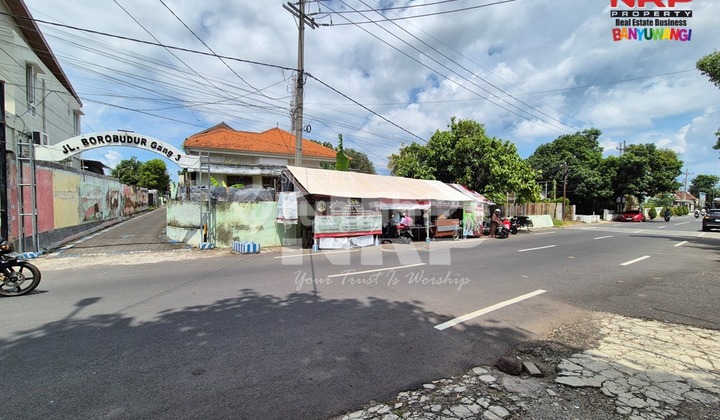 For Sale, Affordable Land with Good Prospects Adjacent to the Banyuwangi Regent's Office.