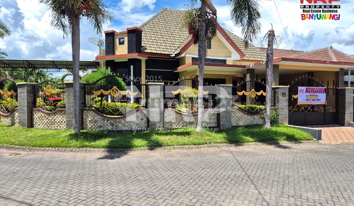 For Sale Premium Hook House in Mendut Regency - Strategic Location &amp; Move-in Ready 2