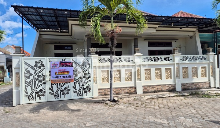 Cheap Hook House for Sale in the Center of Banyuwangi City 2