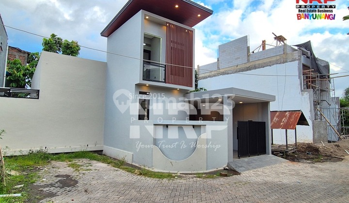 Dijual Rumah Baru Modern Hook 2 Lantai di Bakungan- Banyuwangi Dijual Rumah Baru Modern Hook 2 Lantai di Bakungan- Banyuwangi