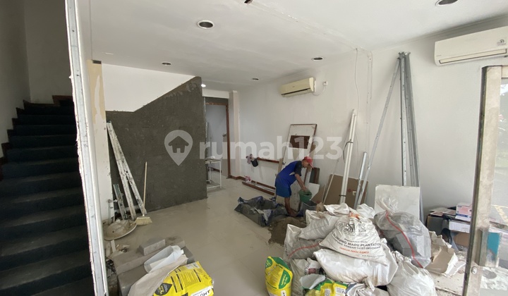 Nice Shop House in Pondok Indah Area