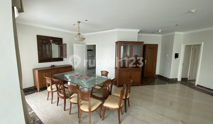 Apartemen Four Seasons Residence, 3BR, 198sqm, Furnished, Tower Spring Apartemen Four Seasons Residence, 3BR, 198sqm, Furnished, Tower Spring