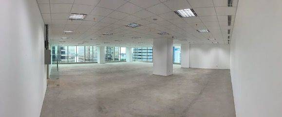 Office Space Lippo Thamrin Office, 322sqm, Bare, 10th Floor 2