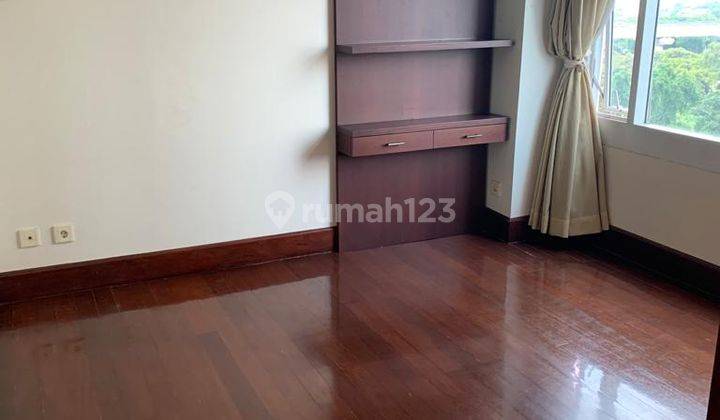 Apartemen Four Seasons, 3br, 198sqm, Furnished, Tower Summer 2