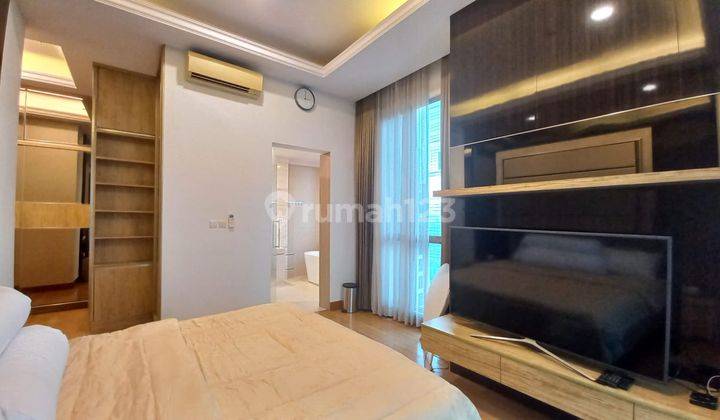 Apartemen Residence 8, 3br, 180sqm, Tower 2 1