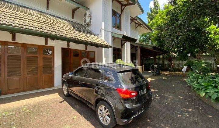 Rumah Bagus Strategis, Private, Kemang Area 1