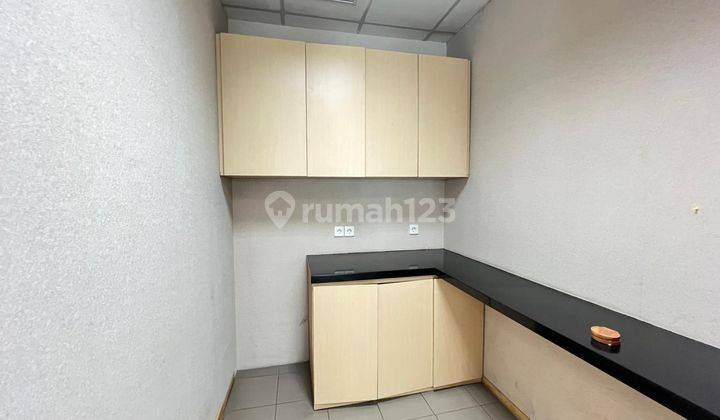 Office Space Lippo Kuningan, 287sqm, Furnished 2