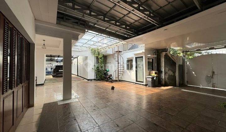 Rumah Strategis Hitung Tanah Saja, Kemang Area 1