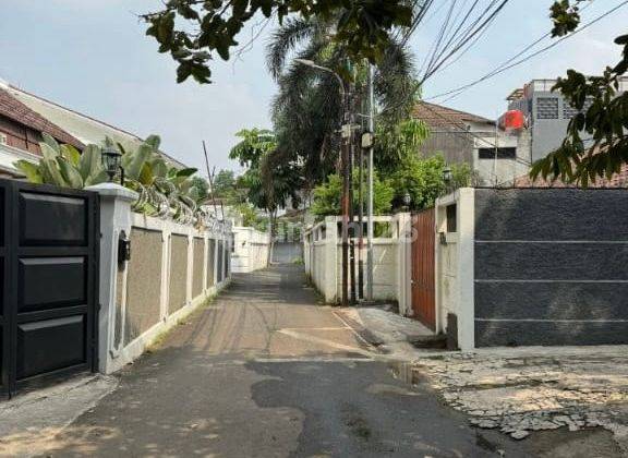 Rumah Strategis Hitung Tanah Saja, Kemang Area 2