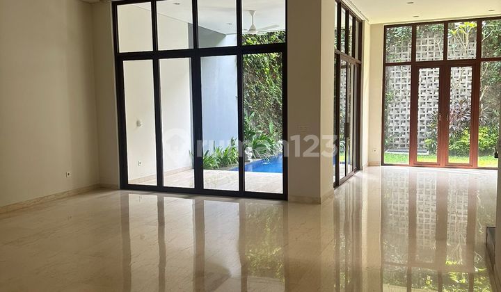 Nice & Strategic House, Kemang Area 2