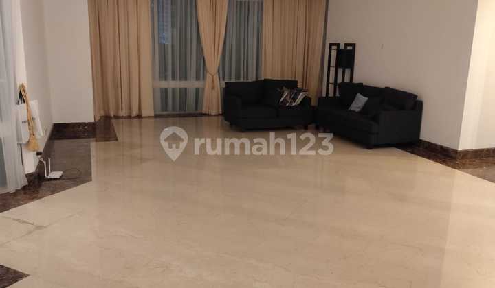 Apartemen Four Seasons, 3BR, 198sqm, Unfurnished, Tower Spring Apartemen Four Seasons, 3BR, 198sqm, Unfurnished, Tower Spring