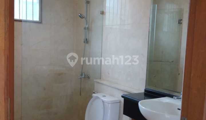 Rumah Bagus Kemang Area 2