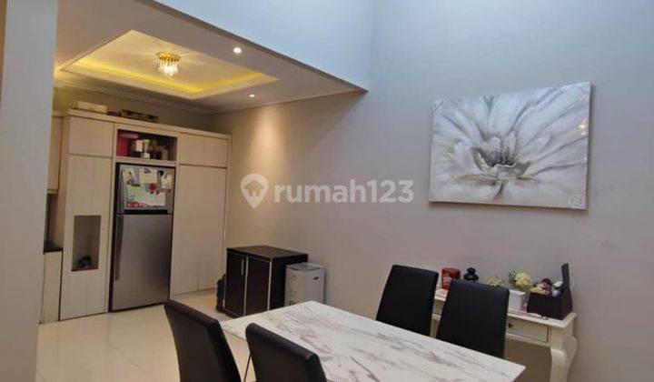 Dijual Rumah Purimansion 2,5 Lantai Full Renov 10