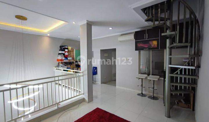 Dijual Rumah Purimansion 2,5 Lantai Full Renov 26