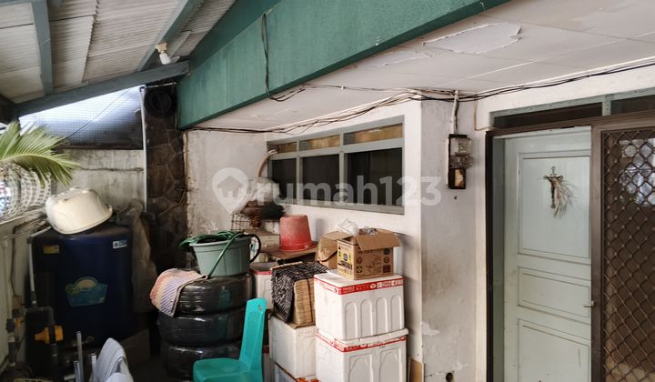 SHM House in Palmerah, West Jakarta 2