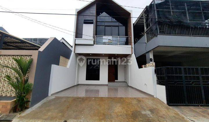 Rumah 2 Lantai Minimalis Modern Graha Raya Tangerang 2