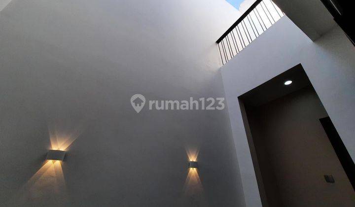 Rumah 2 Lantai Minimalis Modern Graha Raya Tangerang 2