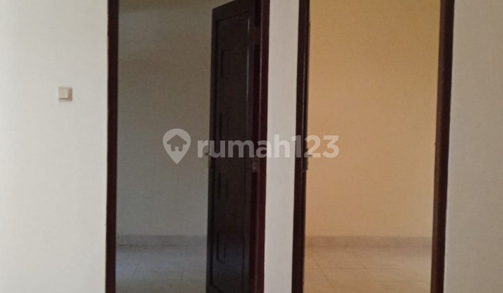 Sewa Rumah Sap Huni Tepi Jalan Raya Solo Baru 2