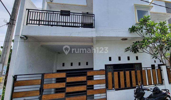 Rumah di Gedongan Colomadu Karanganyar 2 Lantai Bagus 1