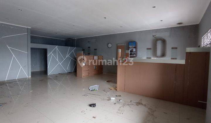 Ruko 2 lantai depan kampus ums di Gonilan Kartasura Surakarta 5
