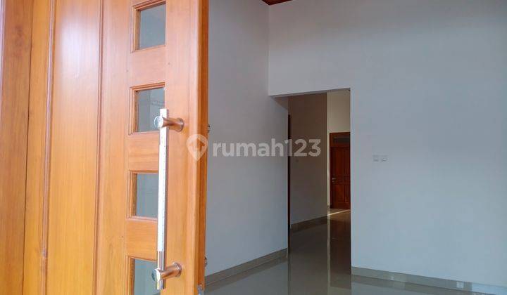 Rumah mewah dekat graha saba di Banyuanyar Banjarsari Solo 15