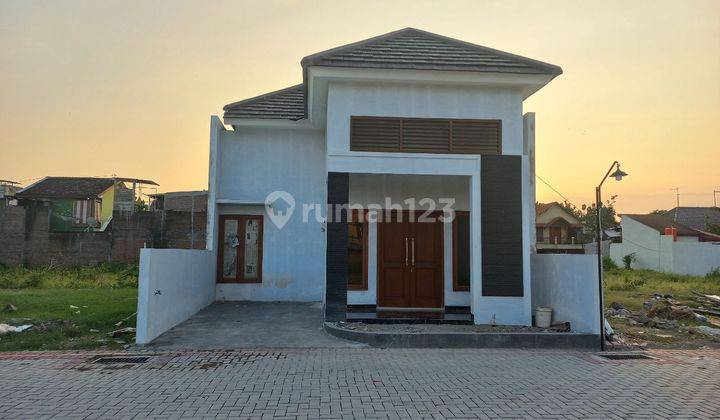 Rumah dijual dekat AURI dan bandara di Malangjiwan Colomadu 1