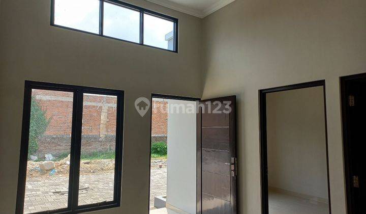 Rumah cantik siap huni di Gedongan Colomadu Karanganyar  2