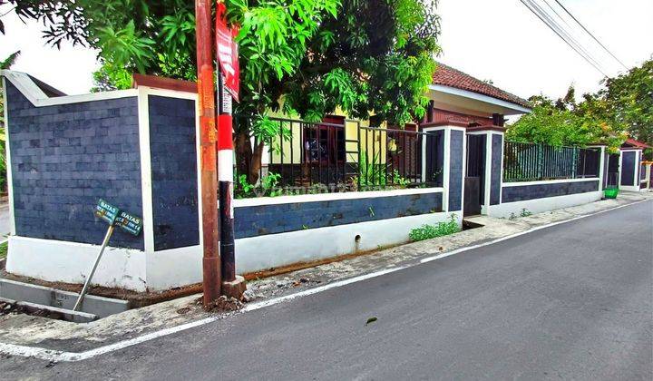 Rumah luas MURAH lingkungan nyaman di Sumber Banjarsari Solo  2