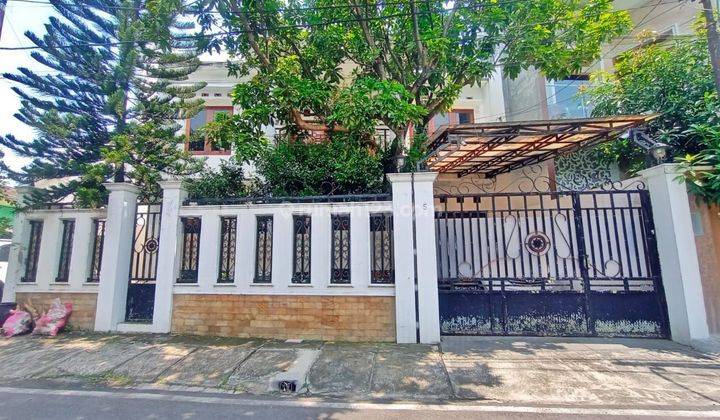 Rumah 2 Lantai luas dekat mas Gibran di Banyuanyar Solo 1