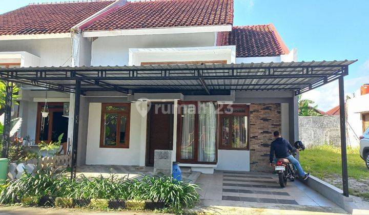 Rumah SEWA semi furnished cluster dekat IHS di Gajahan Colomadu  1